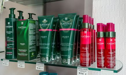 Chic en couleur : Coiffeur à Évron