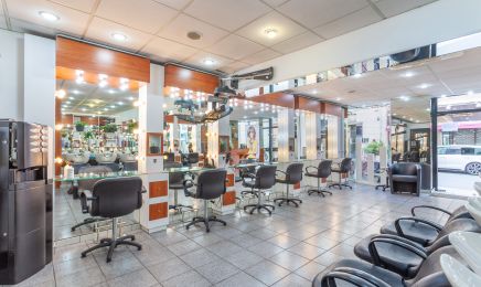 Universel Coiffure : Coiffeur à Oullins