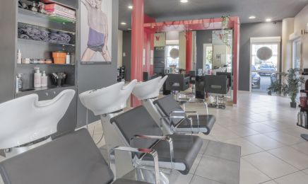 By Audrey  : Coiffeur à Plescop