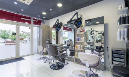 JF.  Coup’ : Coiffeur à Perigny