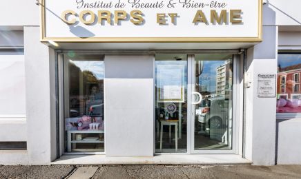 Corps et Ame  : Manucure à Tarbes