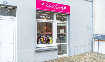 Rose Vanille : Manucure à Frossay