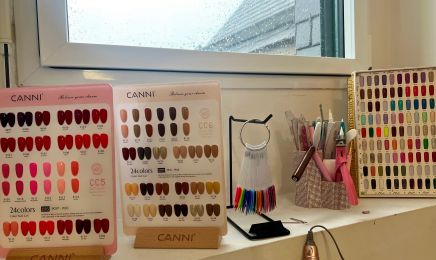 Alicia Ongles & Cils : Manucure à Belz