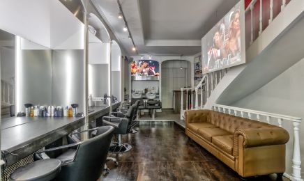 The Mane Painters : Coiffeur à Paris