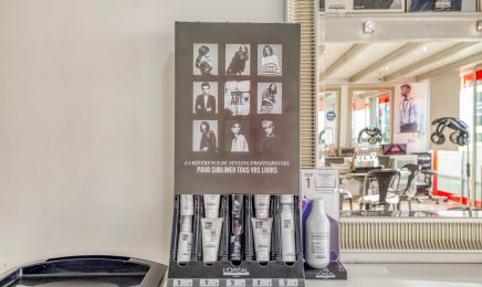 Color and Cut  : Coiffeur à Peypin