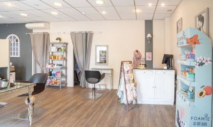 Atelier Création : Coiffeur à Roches-Prémarie-Andillé