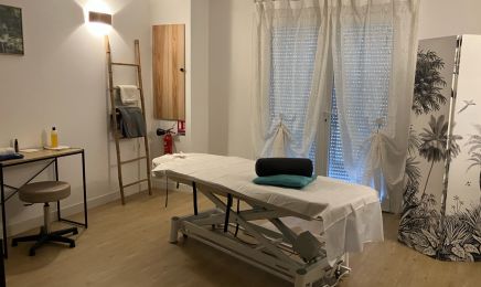 Simple & Essentiel Massage et bien-être : Institut de beauté à Mirebeau