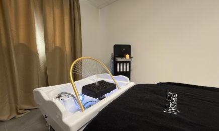 Mistral SKIN & SPA - Tânia Rocchia ( Hydrafacial - HeadSpa )  : Institut de beauté à Venelles