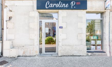 Caroline P : Manucure à Poitiers