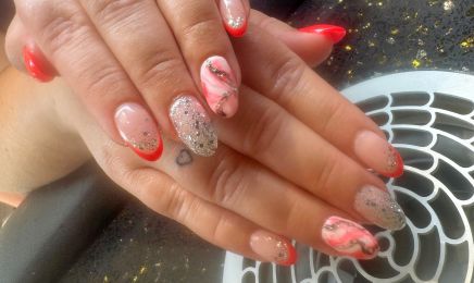 Nails by Ly : Nagelstudio in München