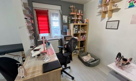 Victoria Élégance & Beauté (Anciennement Victoria Nail’s) & Justine Douceur  : Manucure à Erstein