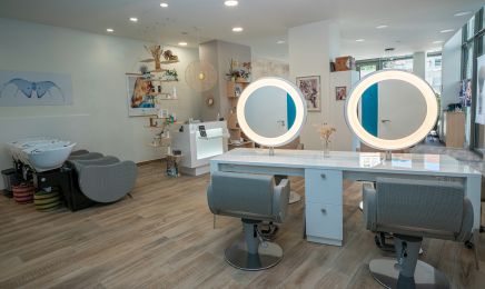 Intense coiffure : Institut de beauté à Avon