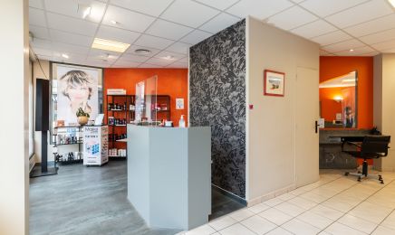 Version originale : Coiffeur à Laval