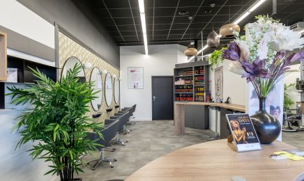 Viva La Vie by Valérie - Référence - Distré  : Coiffeur à Distré