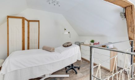 Magnifisens : Institut de beauté à Dangé saint romain