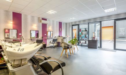 Coiffure S’Tifany / Expert en Balayages : Barbier à La Ville-aux-Dames