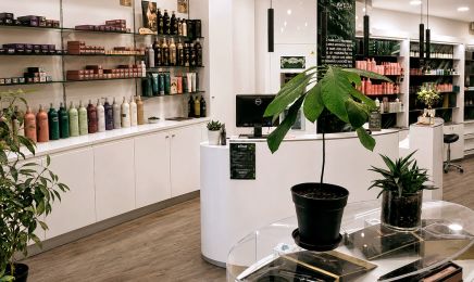 KOME Salon & Spa AVEDA - Rueil-Malmaison : Barbier à Rueil-Malmaison