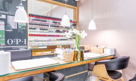 Amazing beauty (A Plus Beauty) : Manucure à Paris