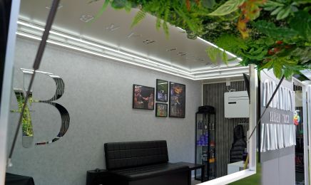 AKRIDI Barber Truck : Barbier à Ostwald