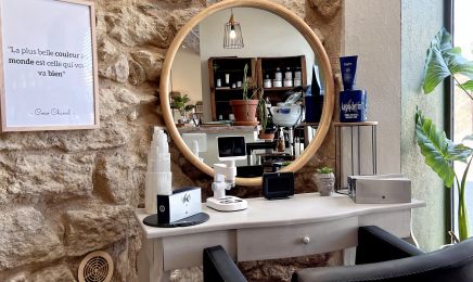 Caroline & Vous Experte Visagiste, Spécialiste Trichologue (maladies du cuir chevelu) : Institut de beauté à Eyragues