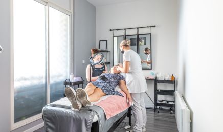 Perfect Nails : Institut de beauté à Miramas
