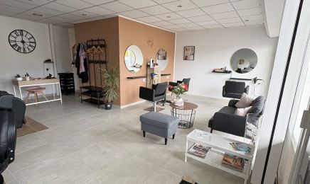 Le reflet de soi  : Barbier à Bourges