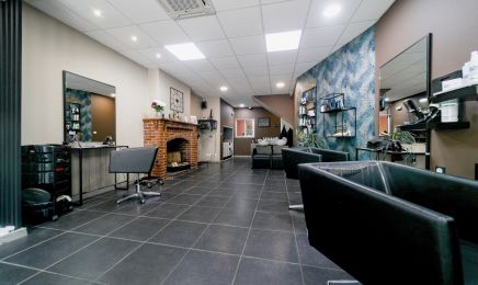 Marie Ongle and Hair : Coiffeur à Carcassonne