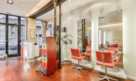 Veronica b : Coiffeur à Paris