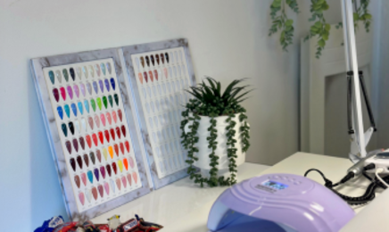 Glam Studio  : Manucure à Fréjus