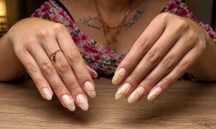 NAILS LAB, Rehaussement de cils - Browlift - Nail Art - Pose capsules  : Institut de beauté à Clouange