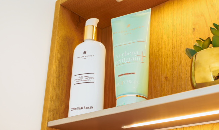 SM Renata França  : Institut de beauté à Ajaccio