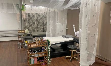 Ladys Nails: Nagelstudio in München