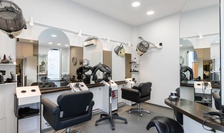 Nous Voilà : Coiffeur à Compiègne