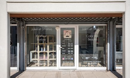 Julien et Strelitzia  : Barbier à Brunstatt-Didenheim