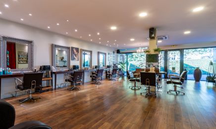 Bo Zine : Coiffeur à Plaisir