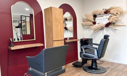 La Maison des Reflets : Barbier à Saint-Pierre-des-Échaubrognes