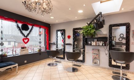 Caroline coiffure : Institut de beauté à Saint-Marc-le-Blanc