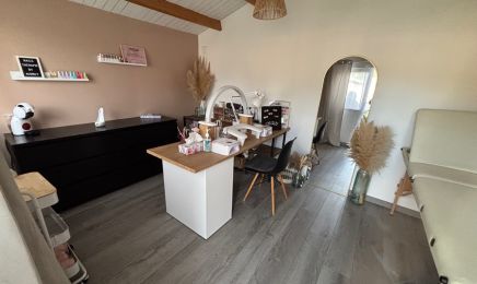 AJ Beauty’s : Manucure à Klang