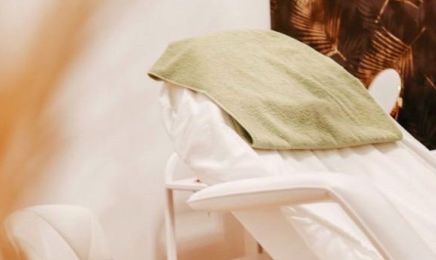 Conny‘s Haar- und Nagelstudio: Friseur in Freiberg