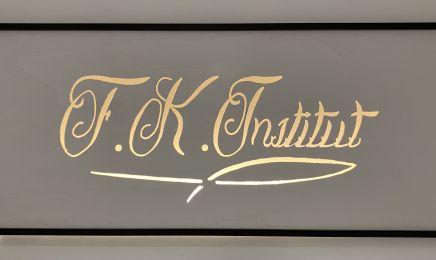 FK Institut : Manucure à Gambsheim