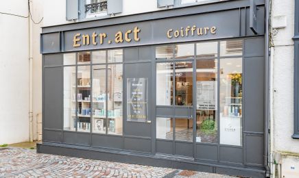 Entr’act : Coiffeur à Les Sables-d'Olonne