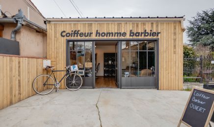 Le vestiaire des garçons : Barbier à Blagnac