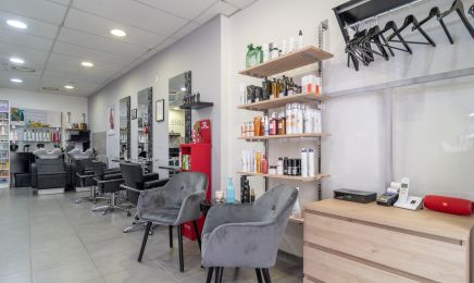 MC Coiffure  : Manucure à Saint-Maximin-la-Sainte-Baume