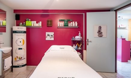 L’Instant Bien Etre - Elodie : Manucure à Teloché