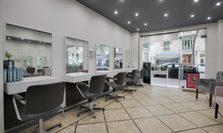 Le 70 : Coiffeur à Paris
