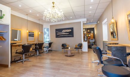 MUST Coiffure : Coiffeur à Aix-en-Provence