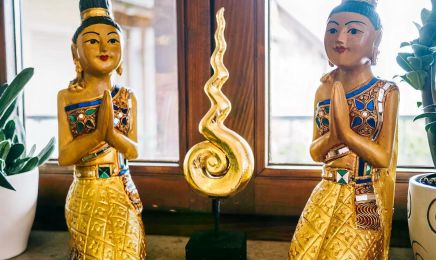 WHITE LOTUS Thai-Massage & Wellness: Kosmetikstudio in Regenstauf