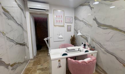 Douceur Féeline Institut  : Manucure à Saint-Maximin-la-Sainte-Baume