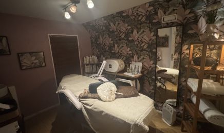 Cottage Coiffure : Manucure à Les Clayes-sous-Bois