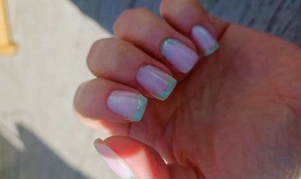 Ongles Enfolie : Institut de beauté à Rieux